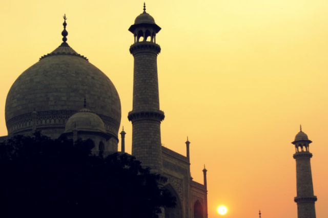 Taj-mahal-at-sunset-706_c